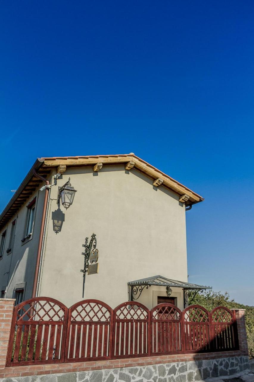 Agriturismo Specchio Del Lago Montefiascone Exterior photo